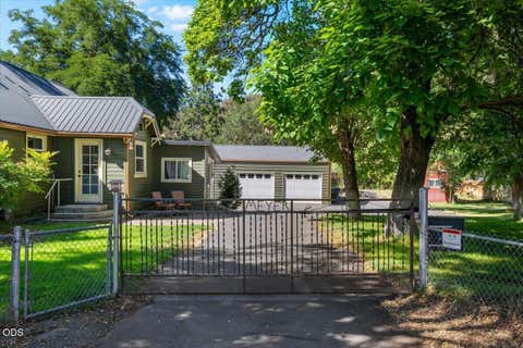 Tiny photo for 1833 2nd Avenue, Gold Hill, OR 97525 (MLS # 220224547)