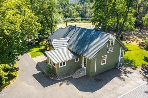 Tiny photo for 1833 2nd Avenue, Gold Hill, OR 97525 (MLS # 220224547)