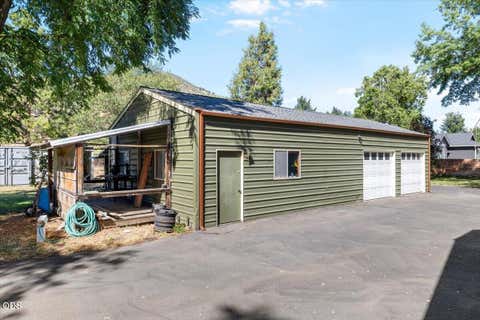 Tiny photo for 1833 2nd Avenue, Gold Hill, OR 97525 (MLS # 220224547)