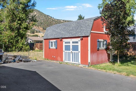 Tiny photo for 1833 2nd Avenue, Gold Hill, OR 97525 (MLS # 220224547)