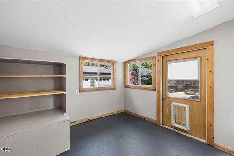 Tiny photo for 1833 2nd Avenue, Gold Hill, OR 97525 (MLS # 220224547)
