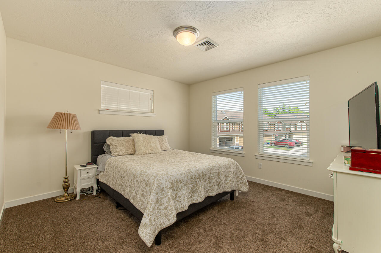 River's Edge_CC - Residential