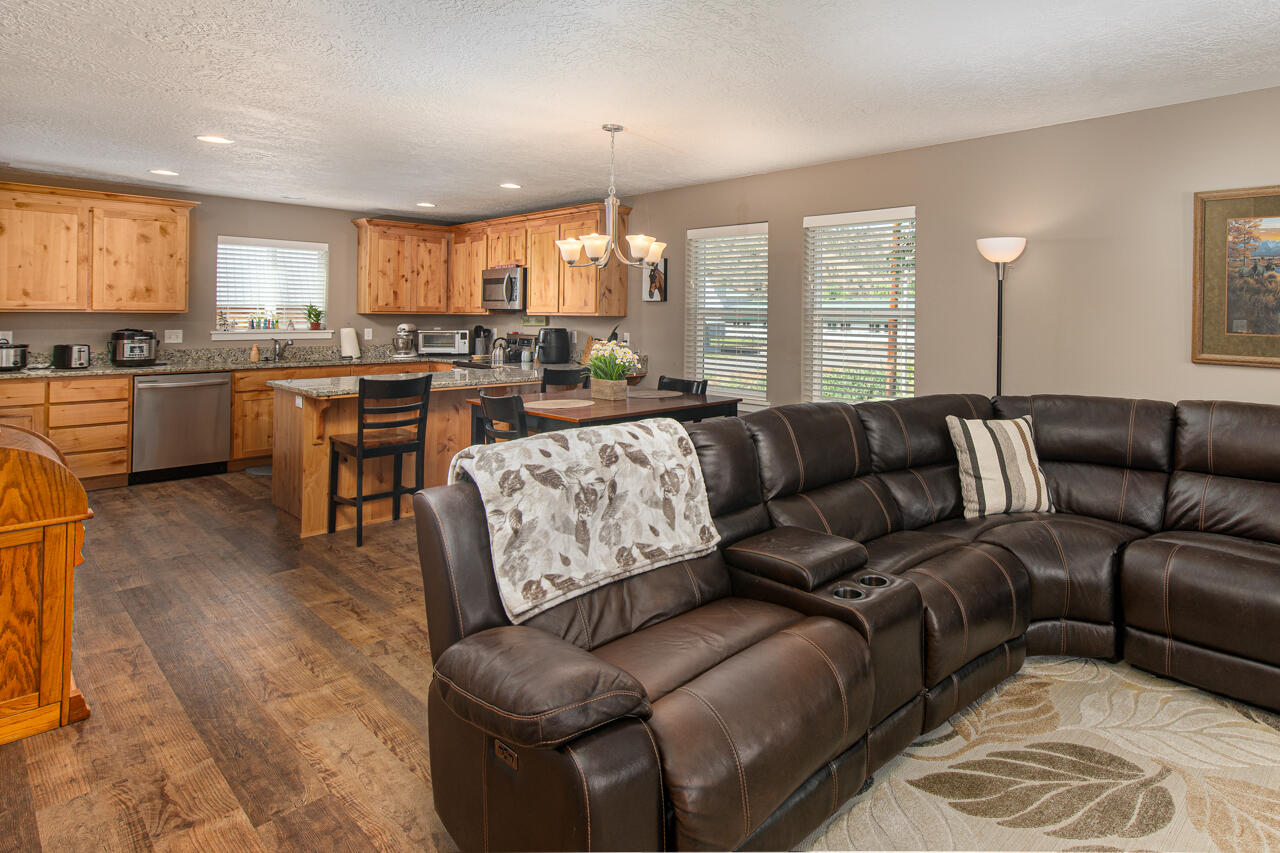 River's Edge_CC - Residential