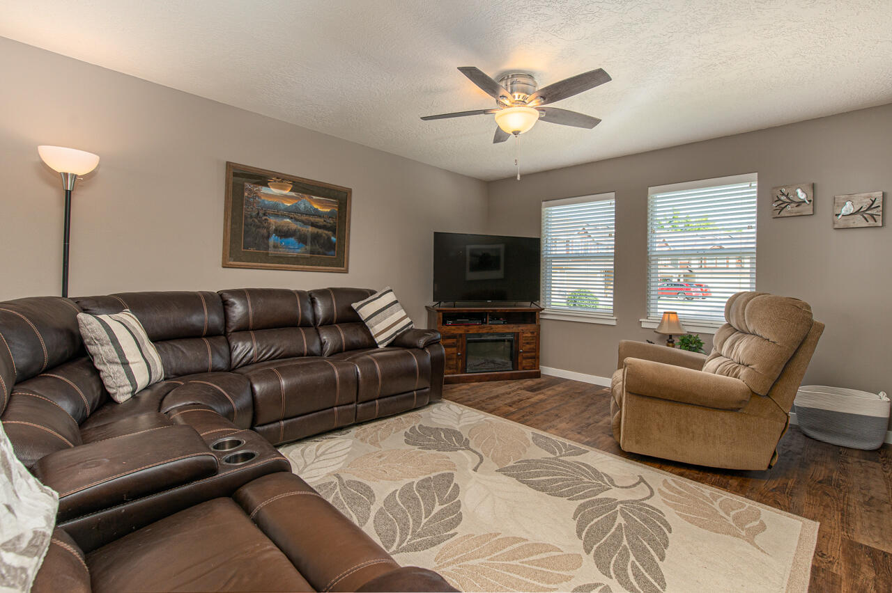 River's Edge_CC - Residential