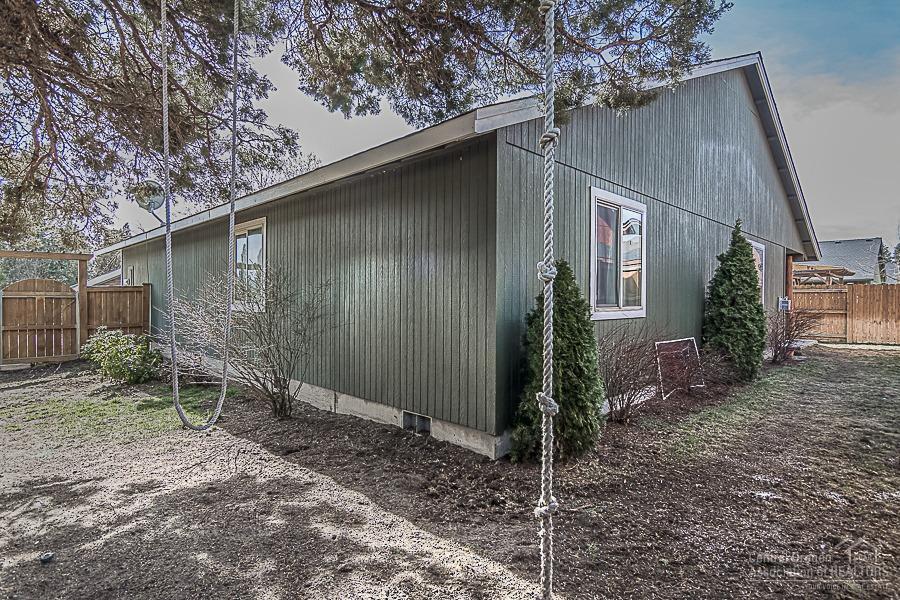 Paulina Peaks - Residential