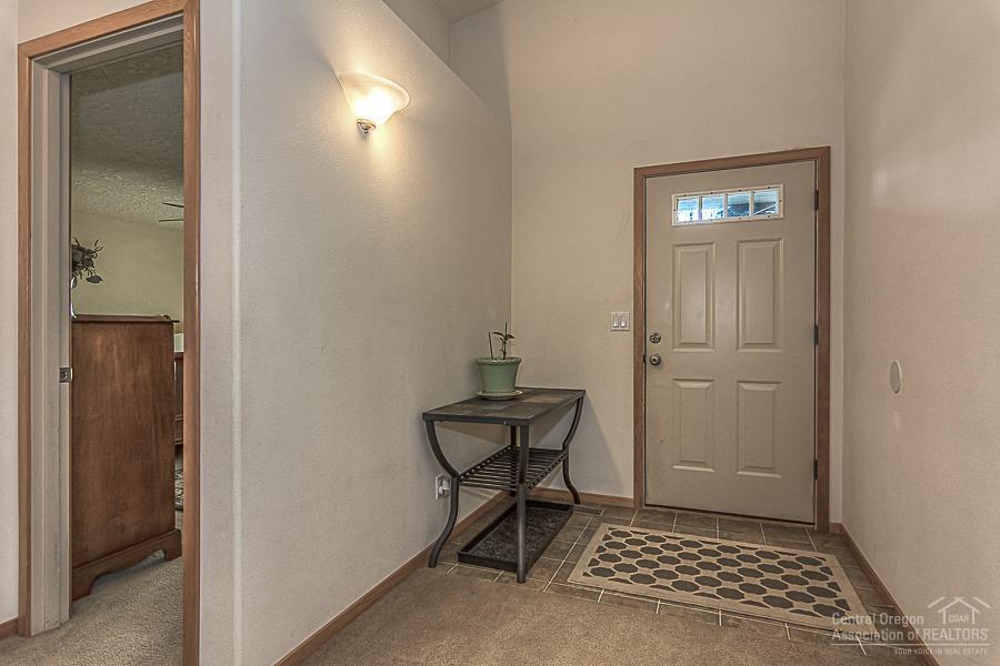 Paulina Peaks - Residential