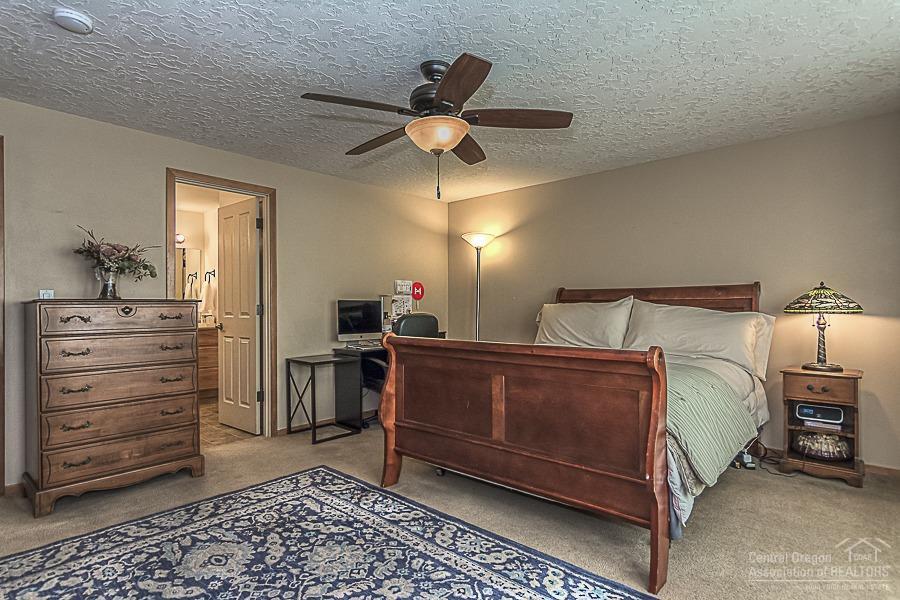 Paulina Peaks - Residential