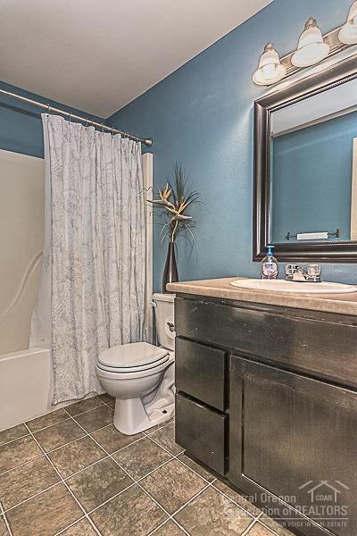 Paulina Peaks - Residential