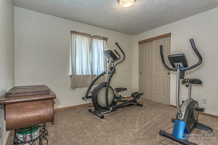 Paulina Peaks - Residential