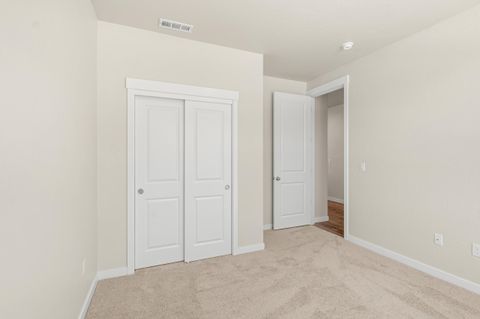 Tiny photo for 1152 Pumpkin #334, Eagle Point, OR 97524 (MLS # 220215766)