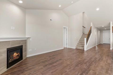 Tiny photo for 1152 Pumpkin #334, Eagle Point, OR 97524 (MLS # 220215766)