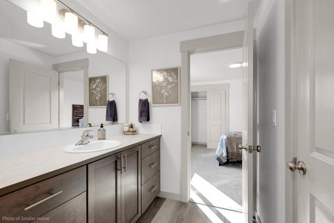 Tiny photo for 3670 Luchu Street #92, Medford, OR 97504 (MLS # 220212268)