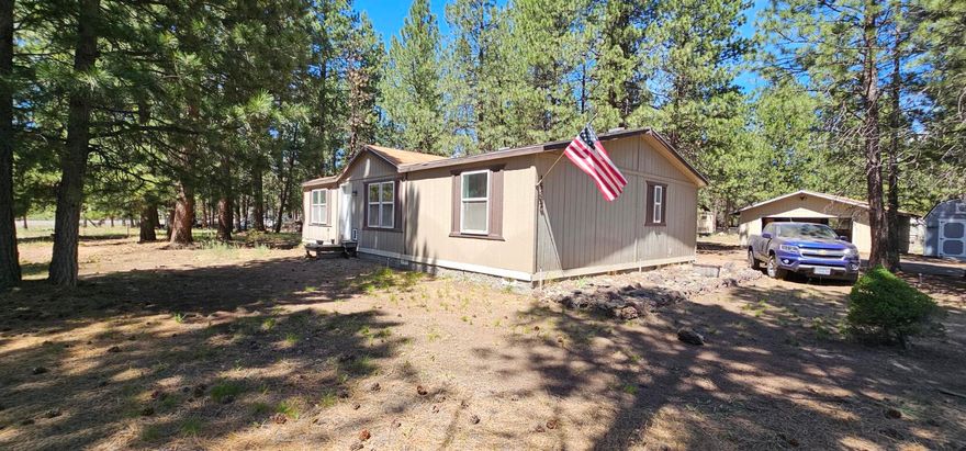 Affordable opportunity on a spacious 1-acre corner lot! This 3-bedroom, 2-bath home offers 1,188 sq ft of potential with room to make it your own. Home needs updates and some TLC, but the layout and location provide a solid foundation.
Detached double-car garage and ample outdoor space. Just minutes to National Forest access and the Cascade Lakes—perfect for outdoor lovers.
Being sold AS-IS. Bring your vision and unlock the possibilities!