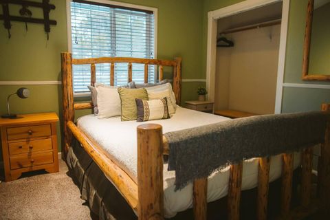 Tiny photo for 53345 Riverview Drive, La Pine, OR 97739 (MLS # 220203340)