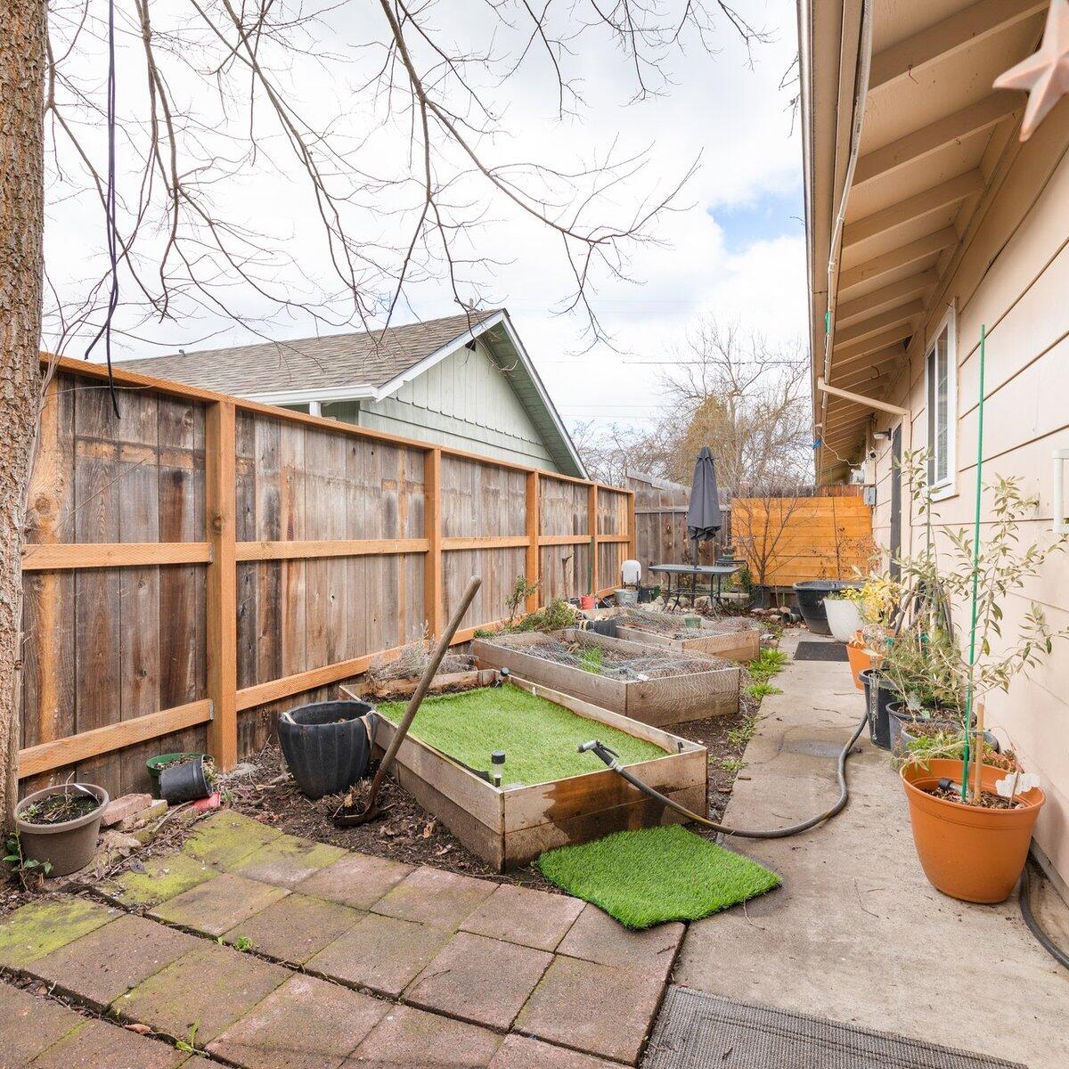 Tuttles Second Addition To Medford - Residential Income