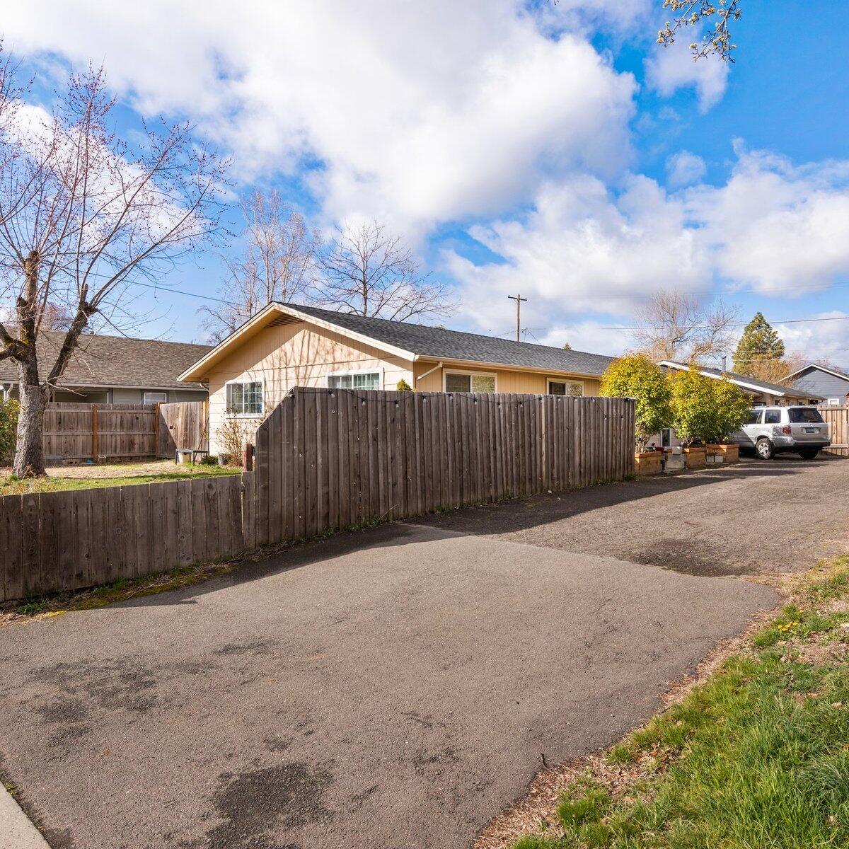 Tuttles Second Addition To Medford - Residential Income