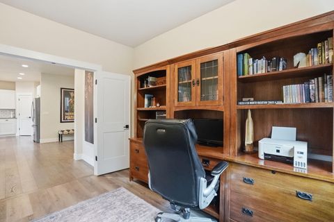 Tiny photo for 4119 SW Badger Court, Redmond, OR 97756 (MLS # 220215564)