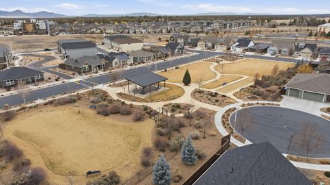 Tiny photo for 4119 SW Badger Court, Redmond, OR 97756 (MLS # 220215564)