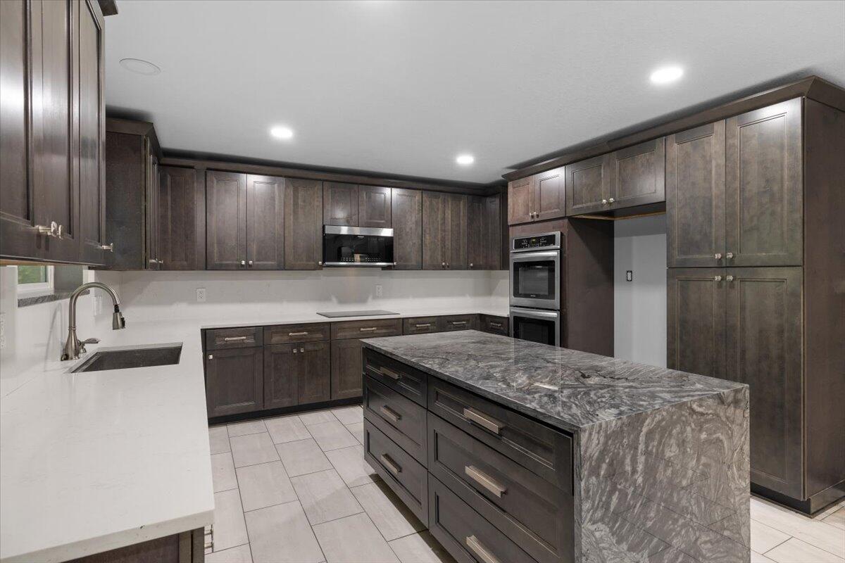 Rogue Acres - Residential