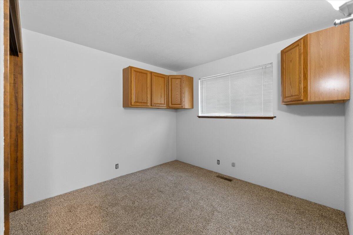 Rogue Acres - Residential