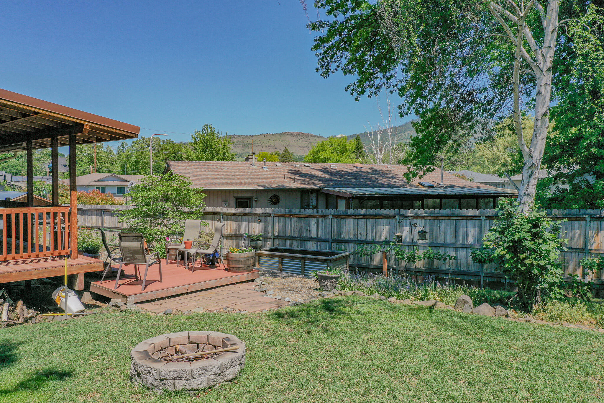 Pine Crest Court Subdivision - Residential