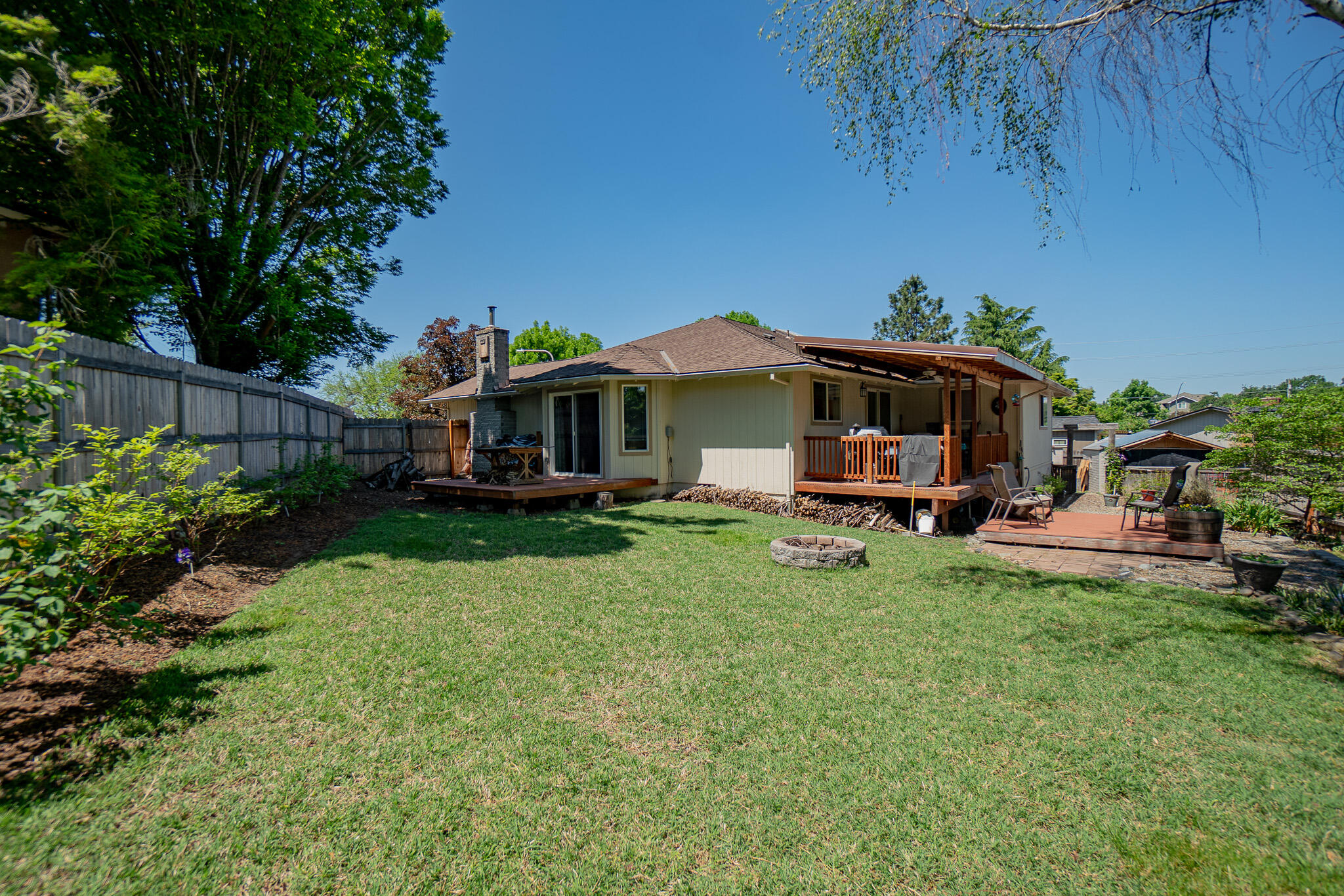 Pine Crest Court Subdivision - Residential