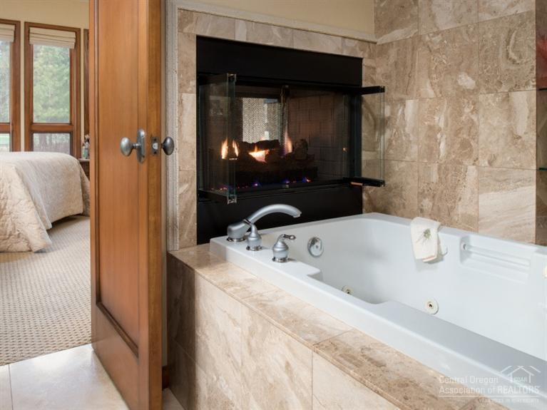 Broken Top - Residential