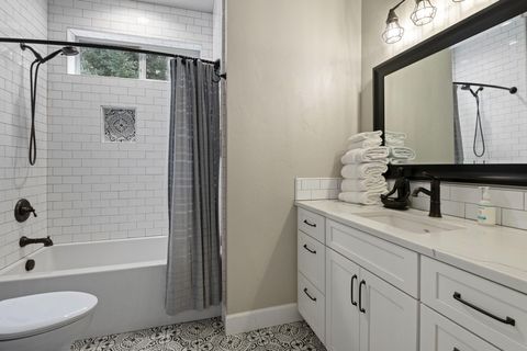 Tiny photo for 17181 Merganser Drive, Bend, OR 97707 (MLS # 220217263)