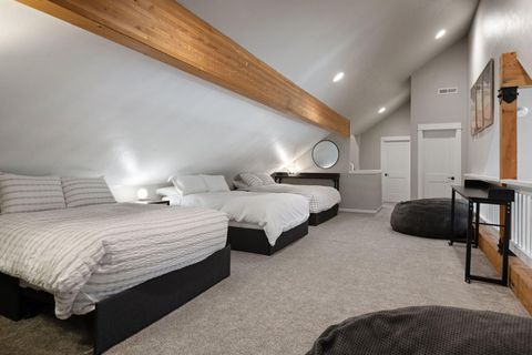 Tiny photo for 17181 Merganser Drive, Bend, OR 97707 (MLS # 220217263)