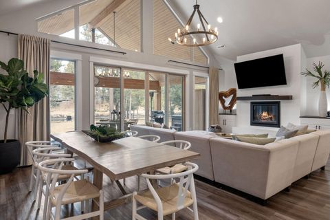 Tiny photo for 17181 Merganser Drive, Bend, OR 97707 (MLS # 220217263)