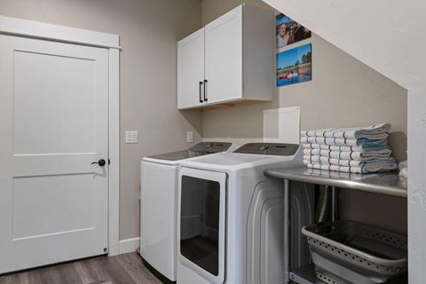 Tiny photo for 17181 Merganser Drive, Bend, OR 97707 (MLS # 220217263)