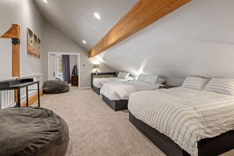 Tiny photo for 17181 Merganser Drive, Bend, OR 97707 (MLS # 220217263)