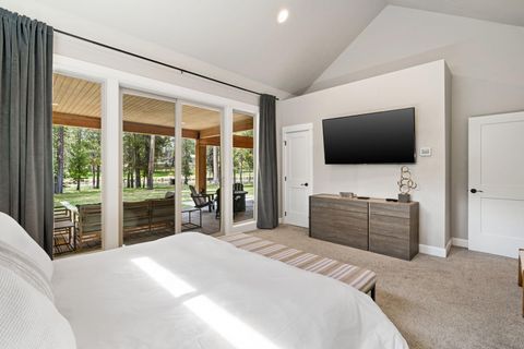 Tiny photo for 17181 Merganser Drive, Bend, OR 97707 (MLS # 220217263)