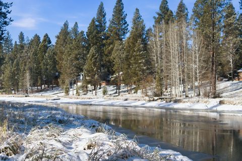 Tiny photo for 17181 Merganser Drive, Bend, OR 97707 (MLS # 220217263)