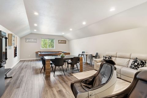 Tiny photo for 17181 Merganser Drive, Bend, OR 97707 (MLS # 220217263)