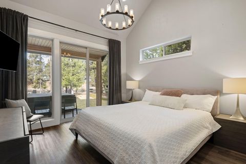 Tiny photo for 17181 Merganser Drive, Bend, OR 97707 (MLS # 220217263)