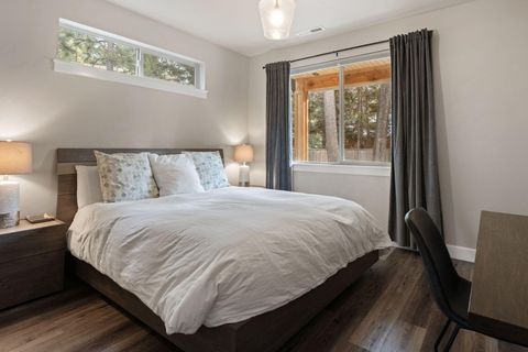 Tiny photo for 17181 Merganser Drive, Bend, OR 97707 (MLS # 220217263)