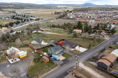 Tiny photo for 589 SE 10th Street, Madras, OR 97741 (MLS # 220217135)