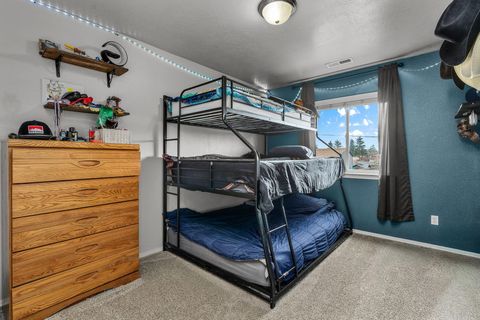 Tiny photo for 589 SE 10th Street, Madras, OR 97741 (MLS # 220217135)