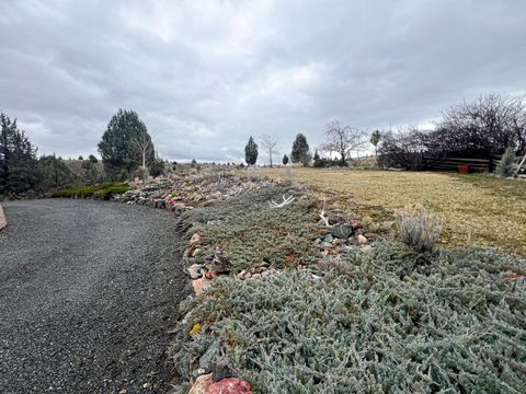 Tiny photo for 58392 Antelope Lane, John Day, OR 97845 (MLS # 220217113)