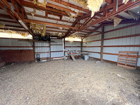 Tiny photo for 58392 Antelope Lane, John Day, OR 97845 (MLS # 220217113)