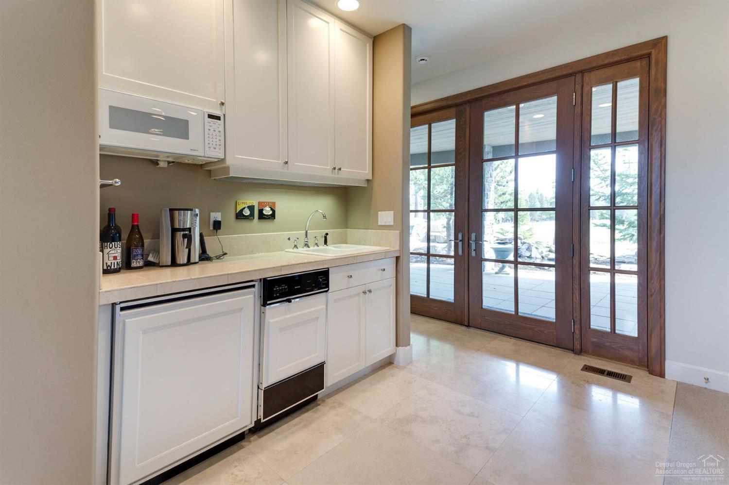 Broken Top - Residential