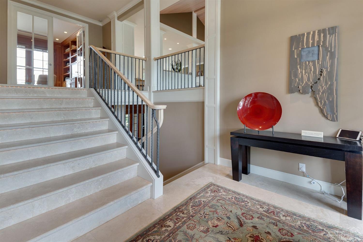 Broken Top - Residential