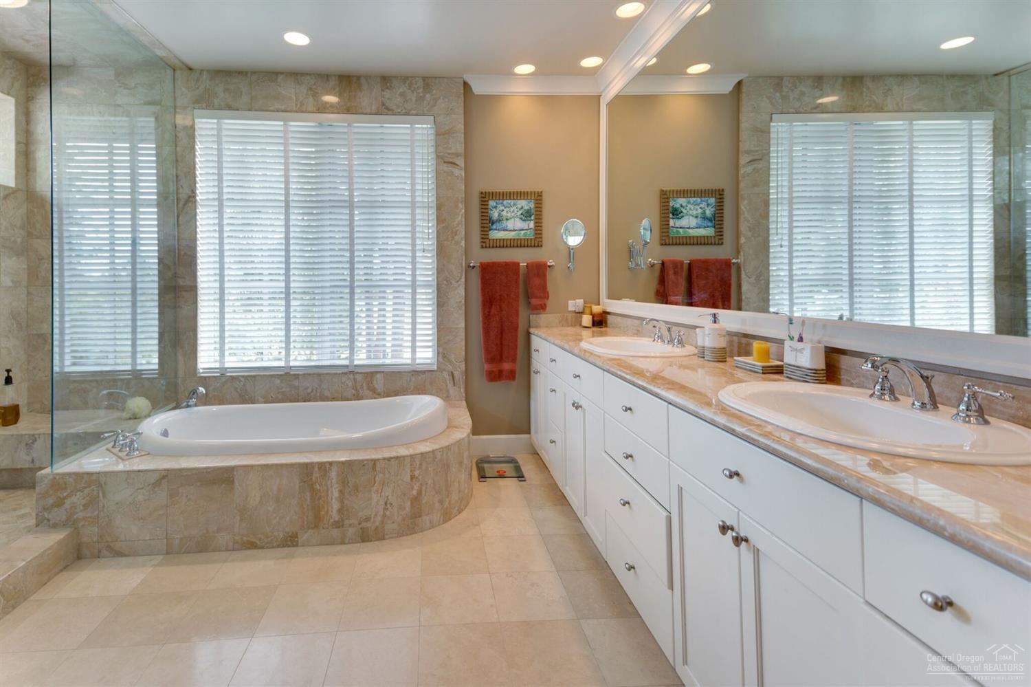 Broken Top - Residential