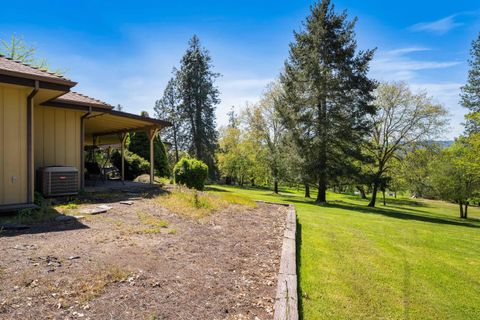 Tiny photo for 254 El Camino Way, Grants Pass, OR 97526 (MLS # 220219861)