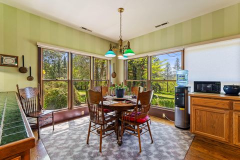 Tiny photo for 254 El Camino Way, Grants Pass, OR 97526 (MLS # 220219861)
