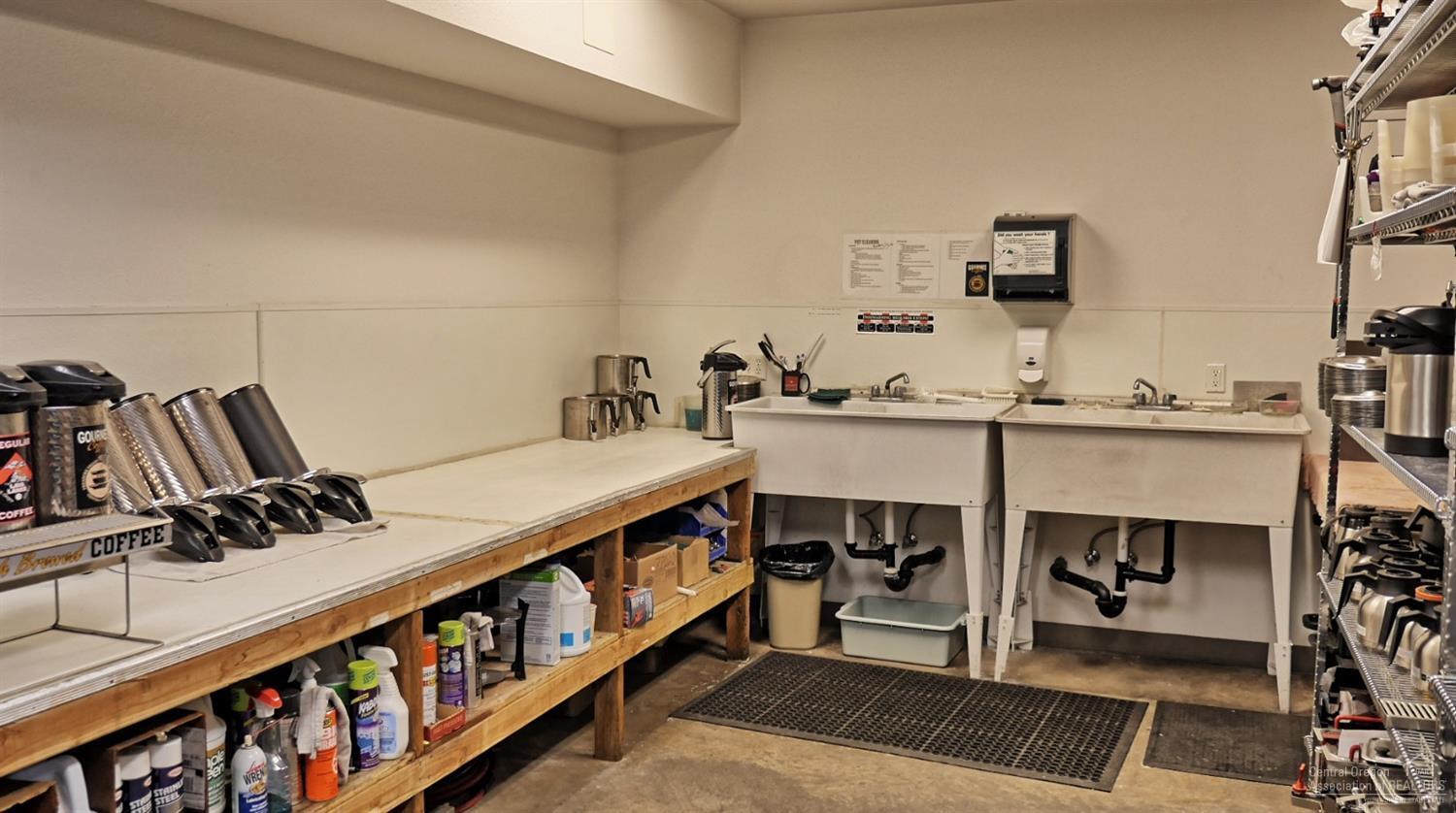 CLAB - Commercial Lease