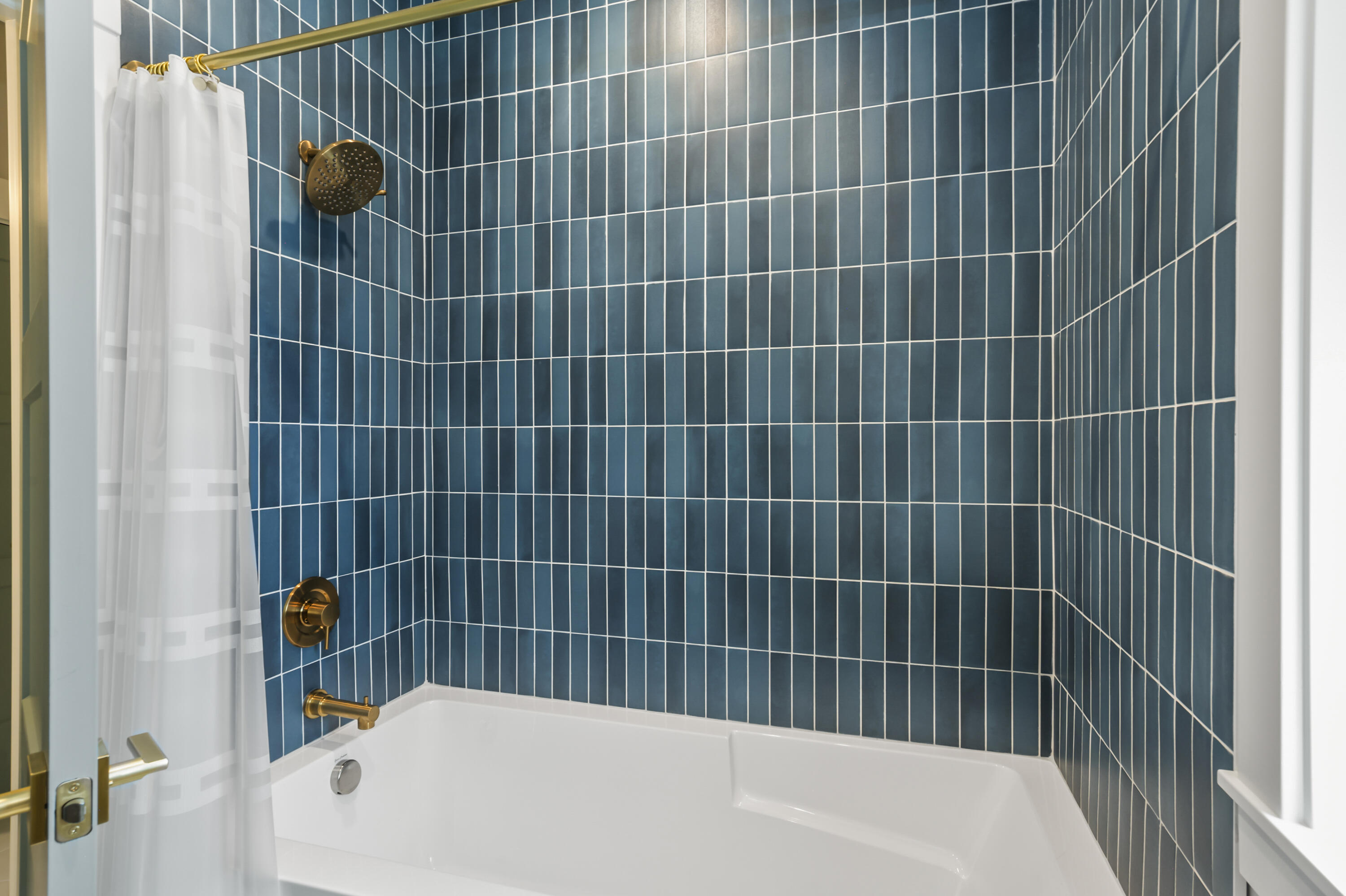 Fairway Point Villag - Residential