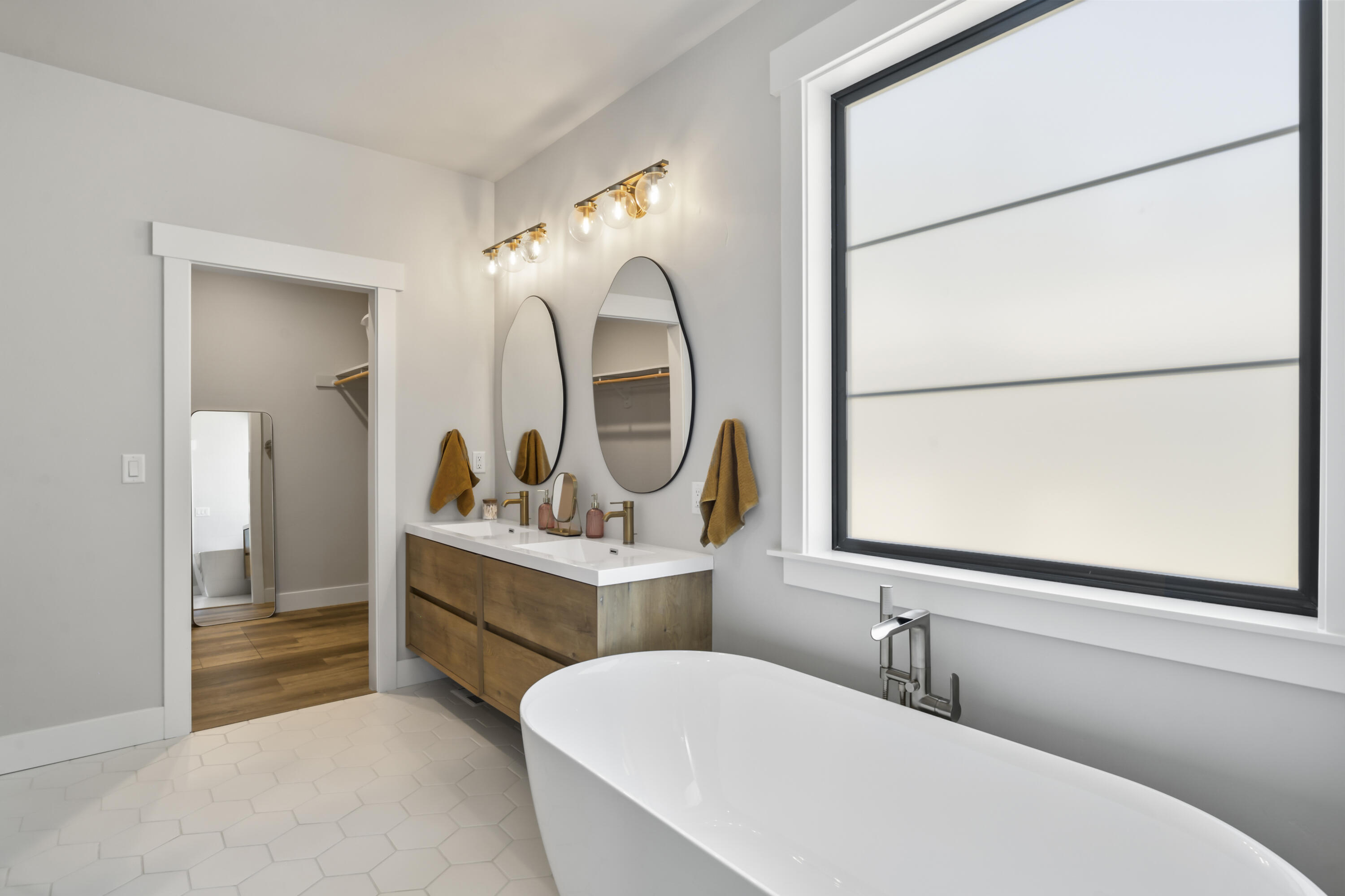 Fairway Point Villag - Residential