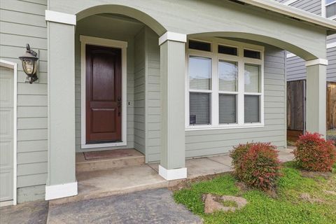 Tiny photo for 1154 Ashford Way, Medford, OR 97504 (MLS # 220214971)